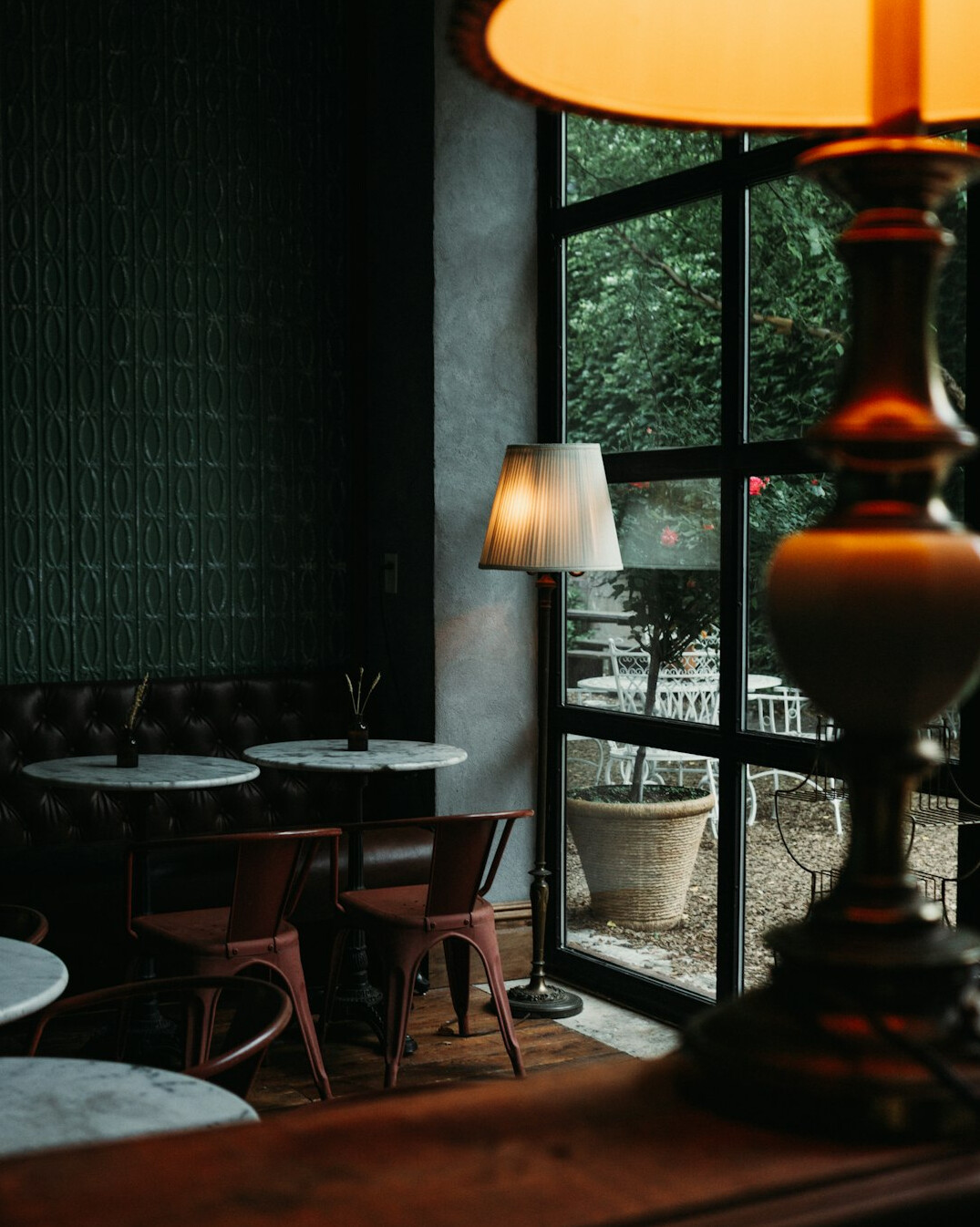 restaurant dining room